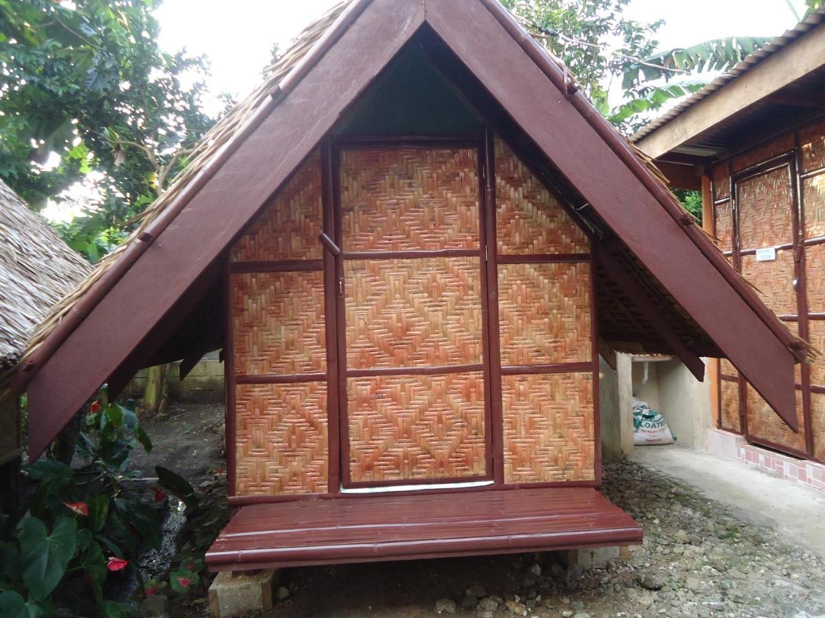 LHOYJEAN Garden Hostel Batuan Buitenkant foto