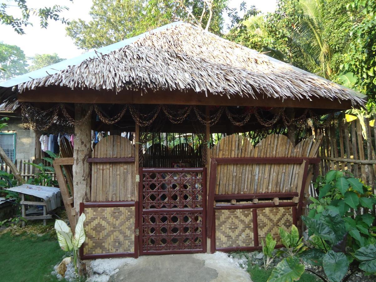 LHOYJEAN Garden Hostel Batuan Buitenkant foto