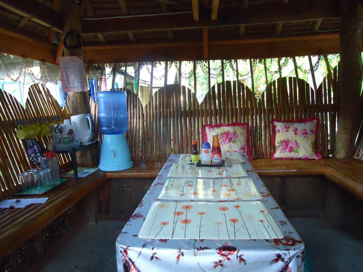 LHOYJEAN Garden Hostel Batuan Buitenkant foto