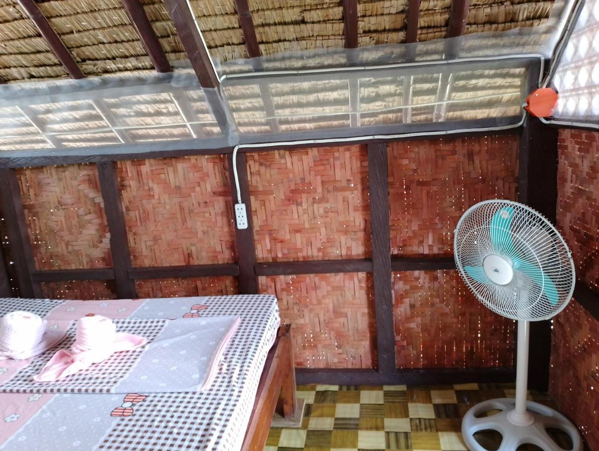 LHOYJEAN Garden Hostel Batuan Buitenkant foto