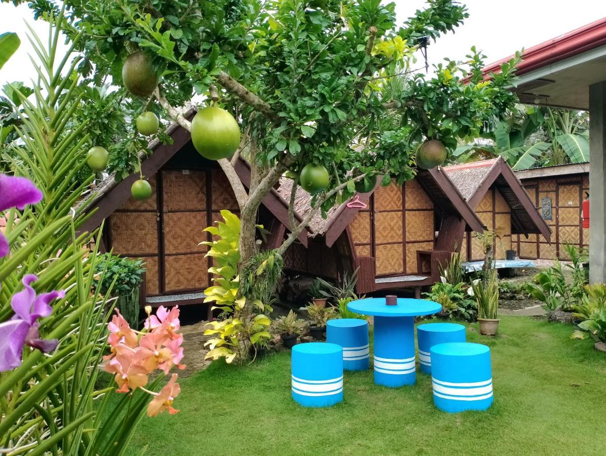 LHOYJEAN Garden Hostel Batuan Buitenkant foto