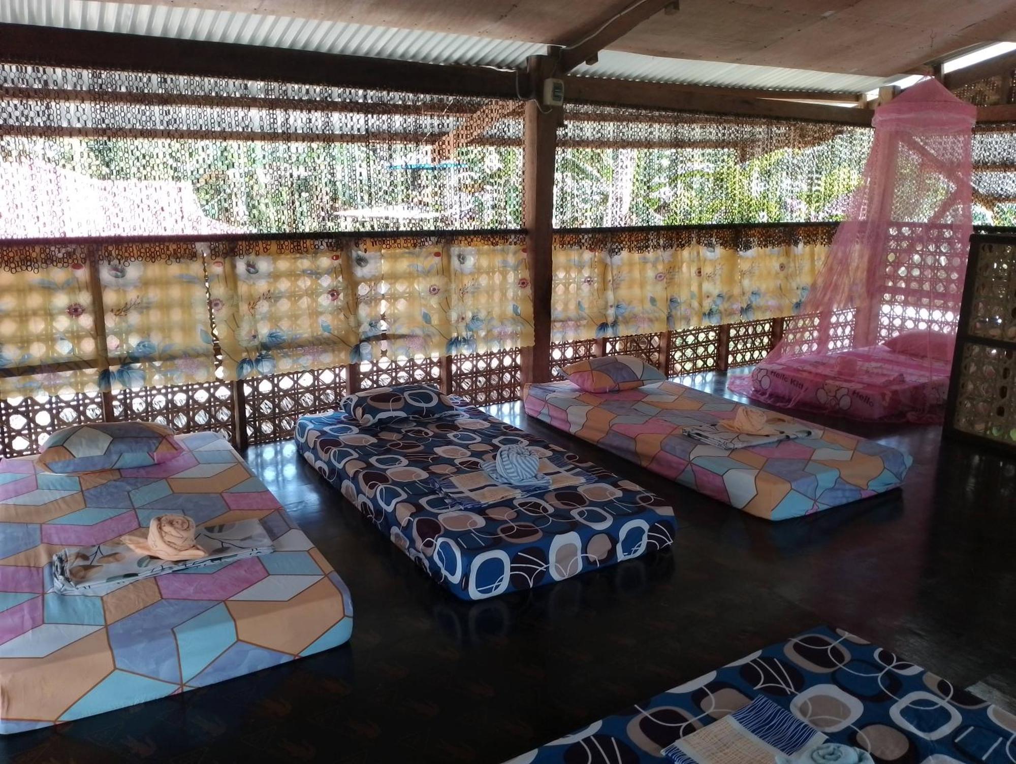 LHOYJEAN Garden Hostel Batuan Buitenkant foto