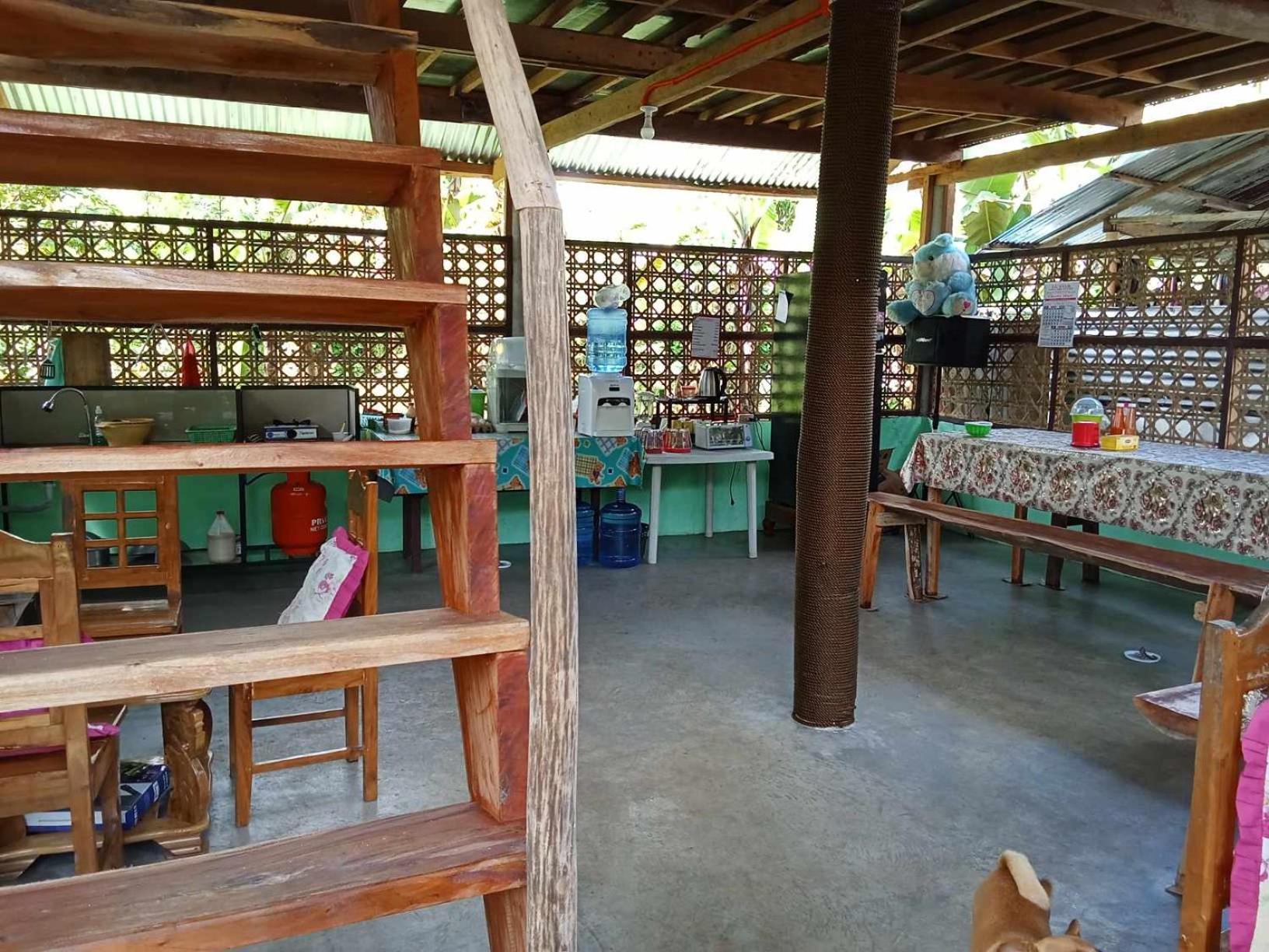 LHOYJEAN Garden Hostel Batuan Buitenkant foto