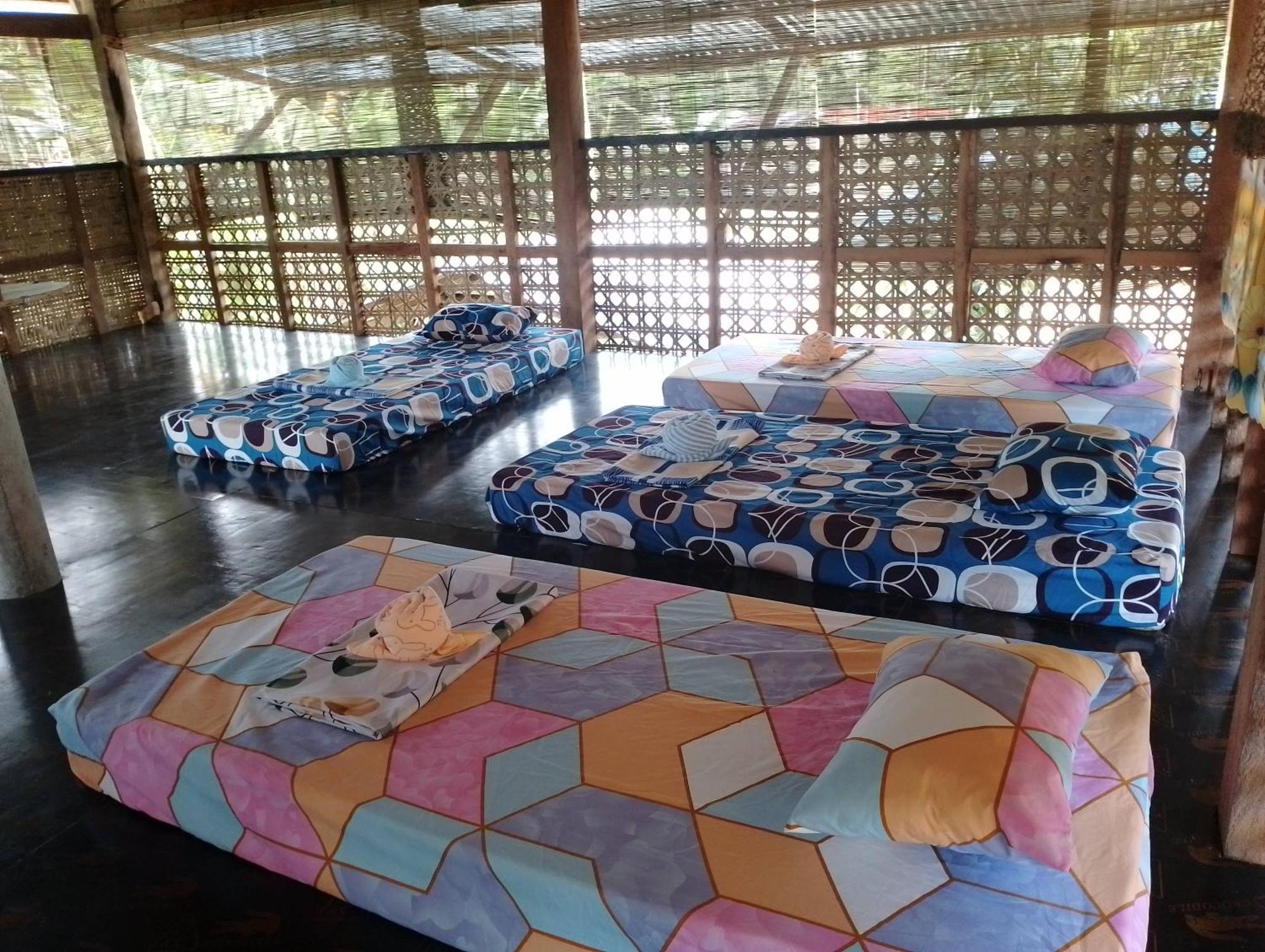 LHOYJEAN Garden Hostel Batuan Buitenkant foto