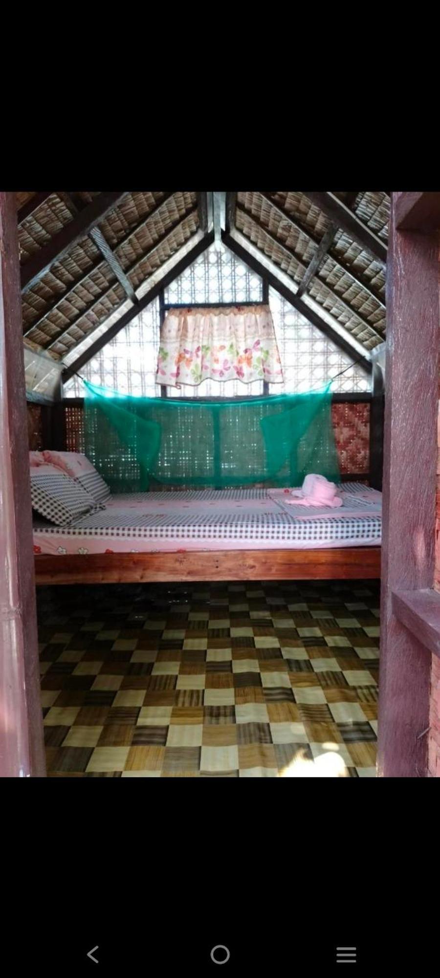 LHOYJEAN Garden Hostel Batuan Buitenkant foto