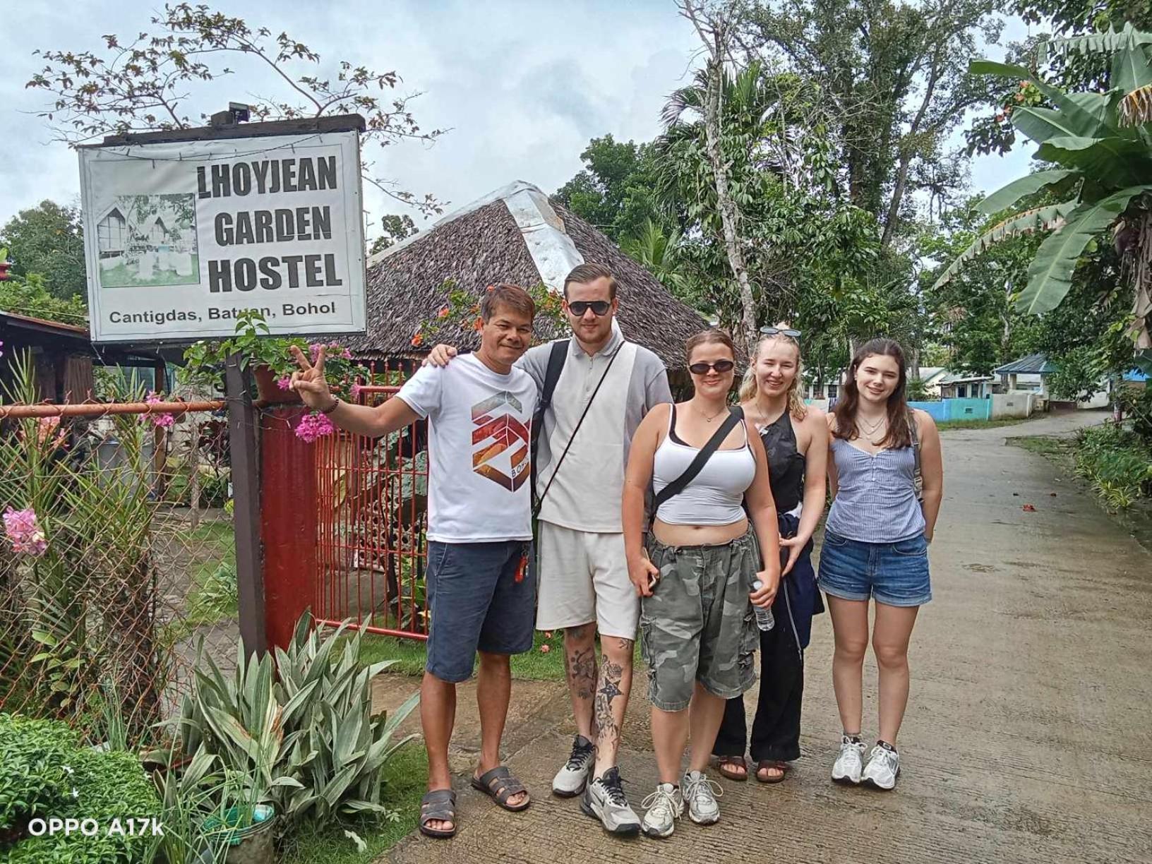 LHOYJEAN Garden Hostel Batuan Buitenkant foto